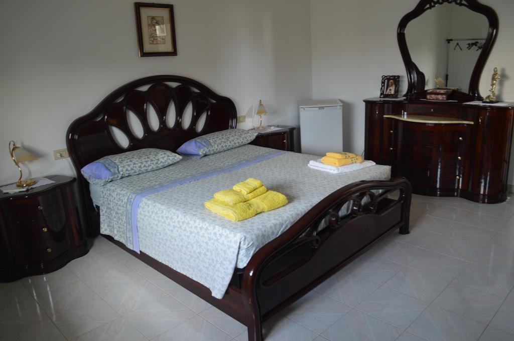 B&B Le Rose Vignacastrisi Room photo